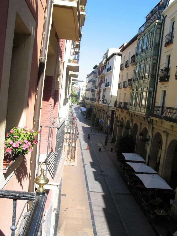 Apartamento Corazon De Portales Логроньо Экстерьер фото
